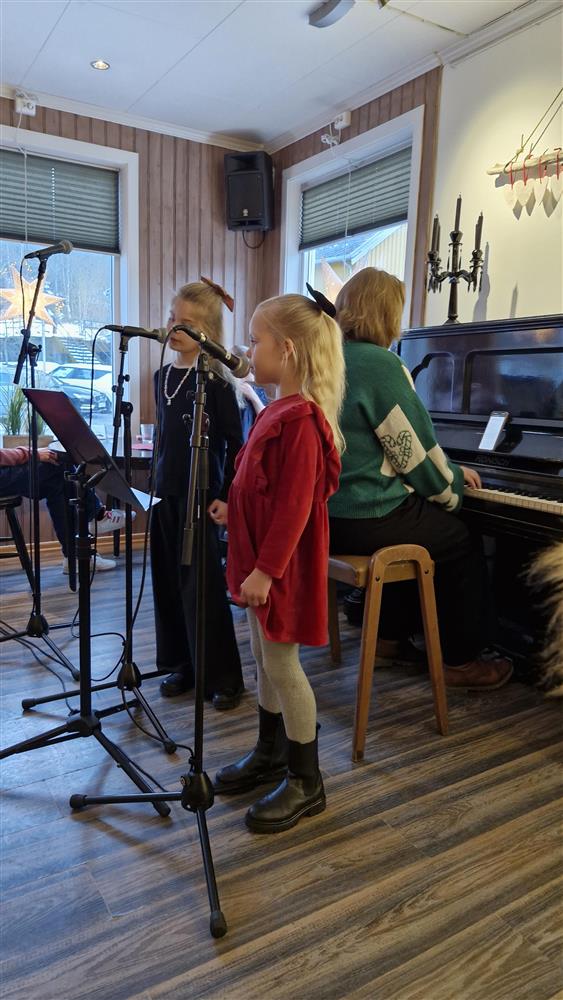 Julekonsert 2024 Drøpping kafe - Klikk for stort bilde