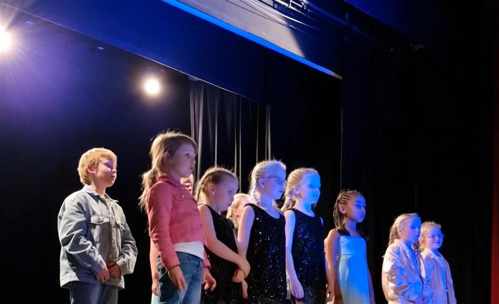 Høstkonsert koret - Klikk for stort bilde